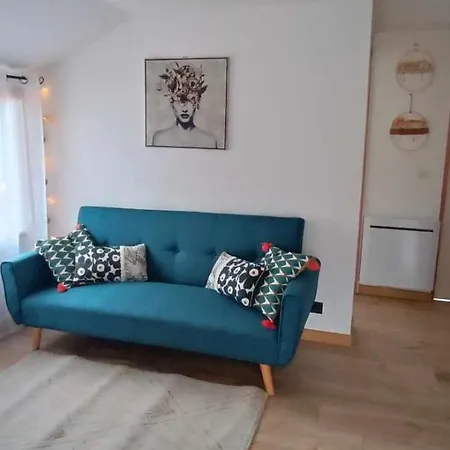 Holiday home Le De L'amitie Luche-Pringe
